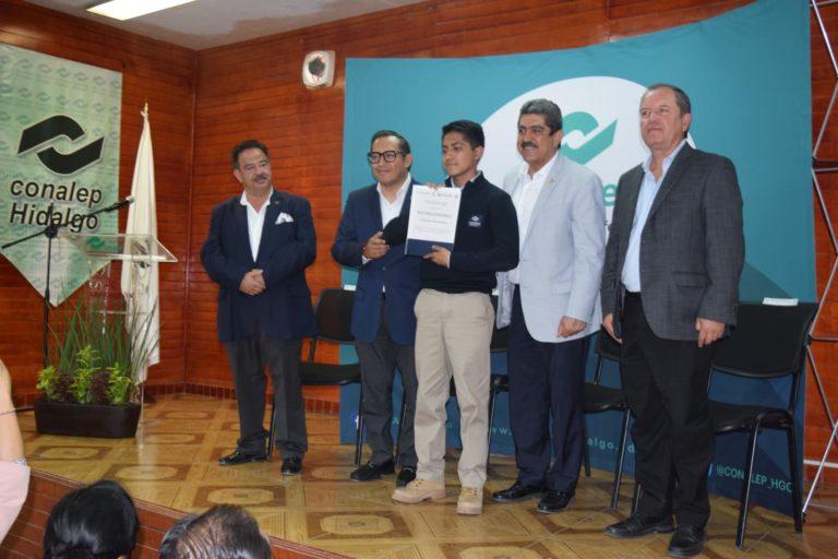 Estudiantes del Conalep Hidalgo ganadores de torneo de robótica Zona Tec Estudiantes del Conalep Hidalgo ganadores de torneo de robótica Zona Tec