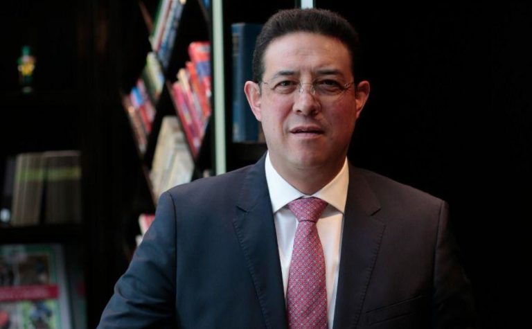 Considera la Coparmex que es difícil que México tenga un sistema de salud similar al de Dinamarca 