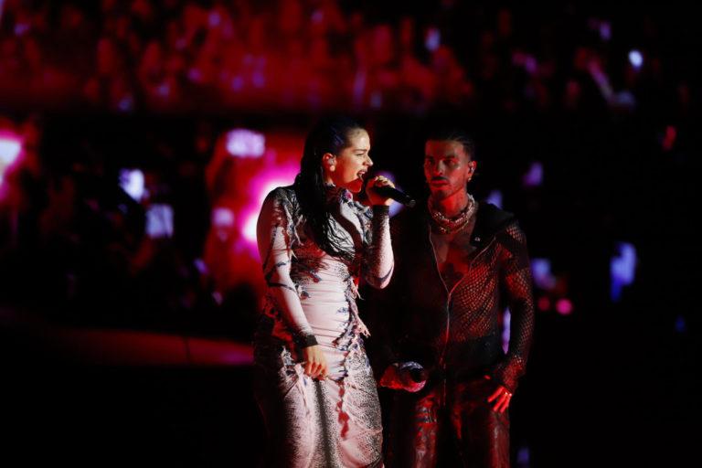Rosalía sube la temperatura de Coachella en un show junto a Rauw Alejandro Rosalía sube la temperatura de Coachella en un show junto a Rauw Alejandro