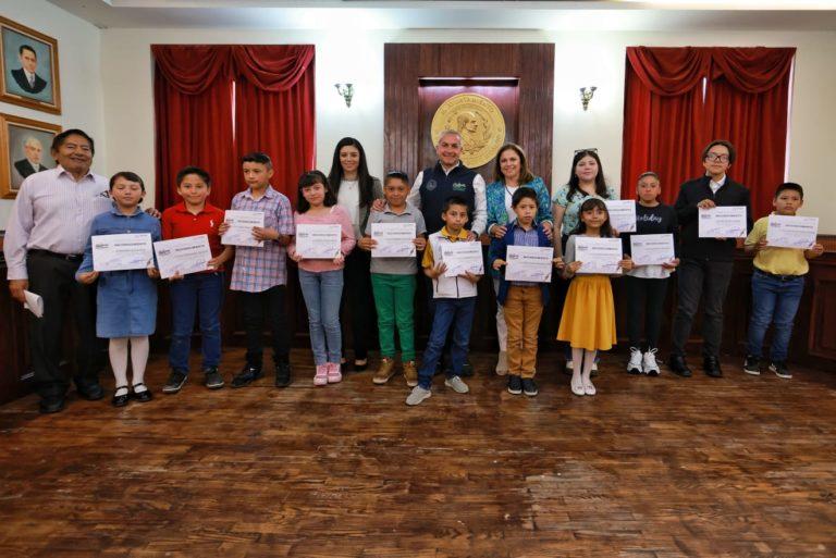 Sergio Baños toma protesta a Comité Infantil y Adolescente de Pachuca Sergio Baños toma protesta a Comité Infantil y Adolescente de Pachuca