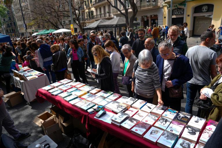 De México a China, el Día del Libro se celebra en ferias, teatros o barcos De México a China, el Día del Libro se celebra en ferias, teatros o barcos
