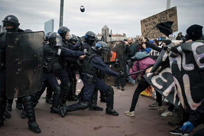 Protestas en Francia: incendian restaurante favorito de Macron