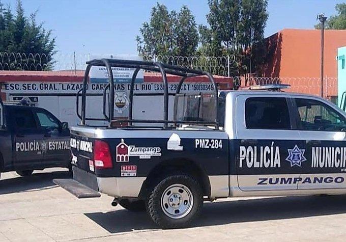 Muere alumna tras caer del primer piso de secundaria en Edomex