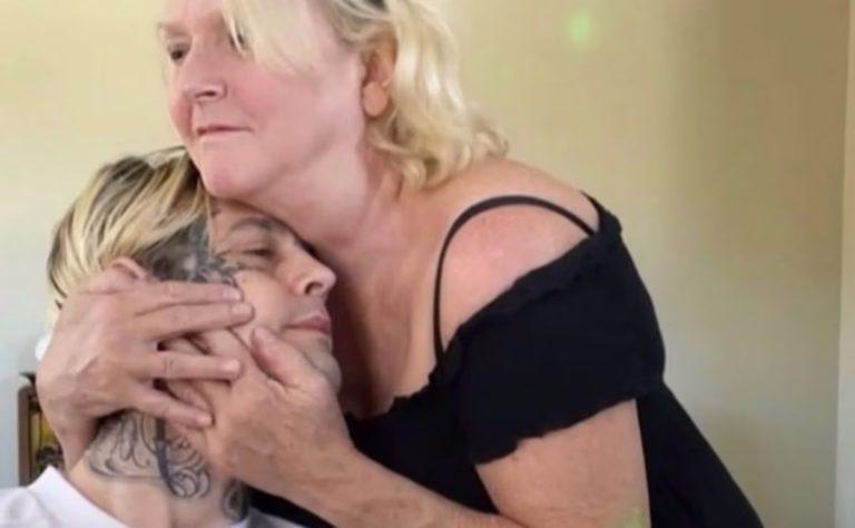 Madre de Aaron y Nick Carter es arrestada por agresión