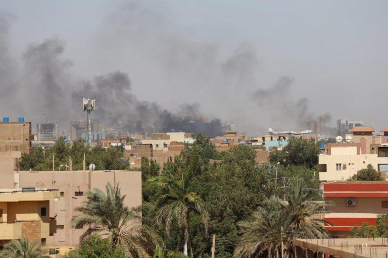 EEUU y Arabia Saudí alertan que ataques impiden la entrega de ayuda humanitaria en Sudán EEUU y Arabia Saudí alertan que ataques impiden la entrega de ayuda humanitaria en Sudán