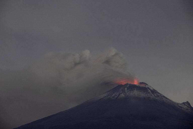 Experto: la intensidad y duración en actividad del Popocatépetl destacan en última década