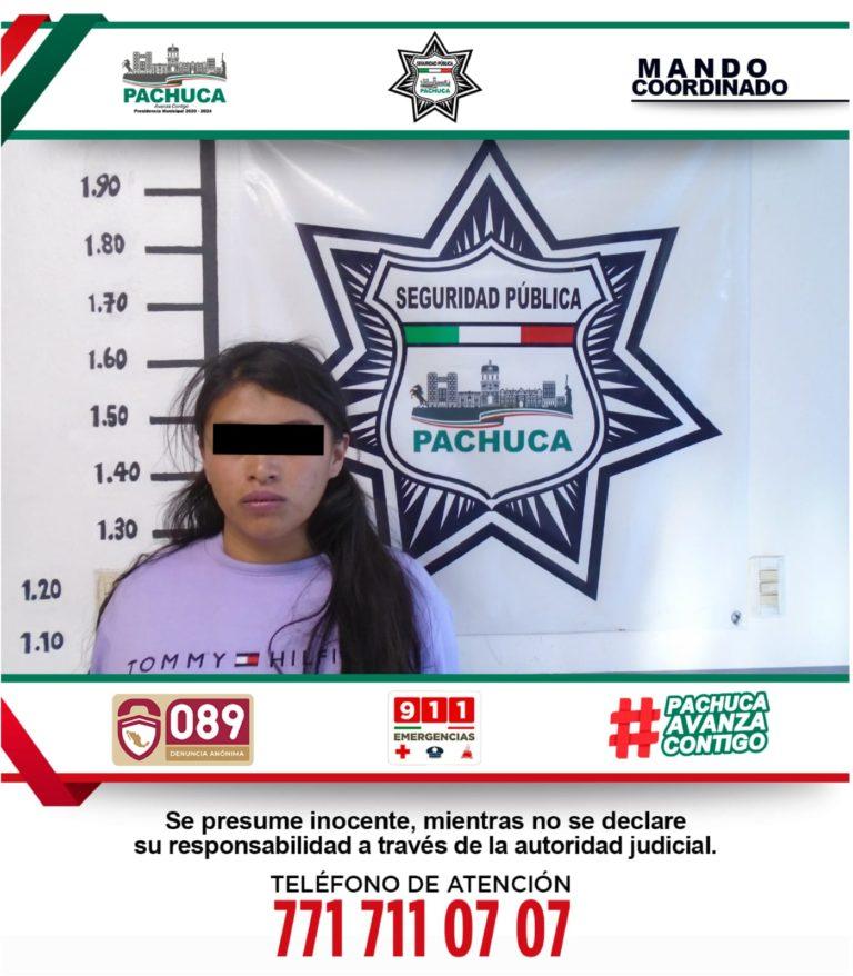 Detienen a mujer por presunto robo en Pachuca Detienen a mujer por presunto robo en Pachuca