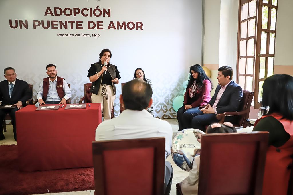 El DIFH busca formar más familias con adopciones