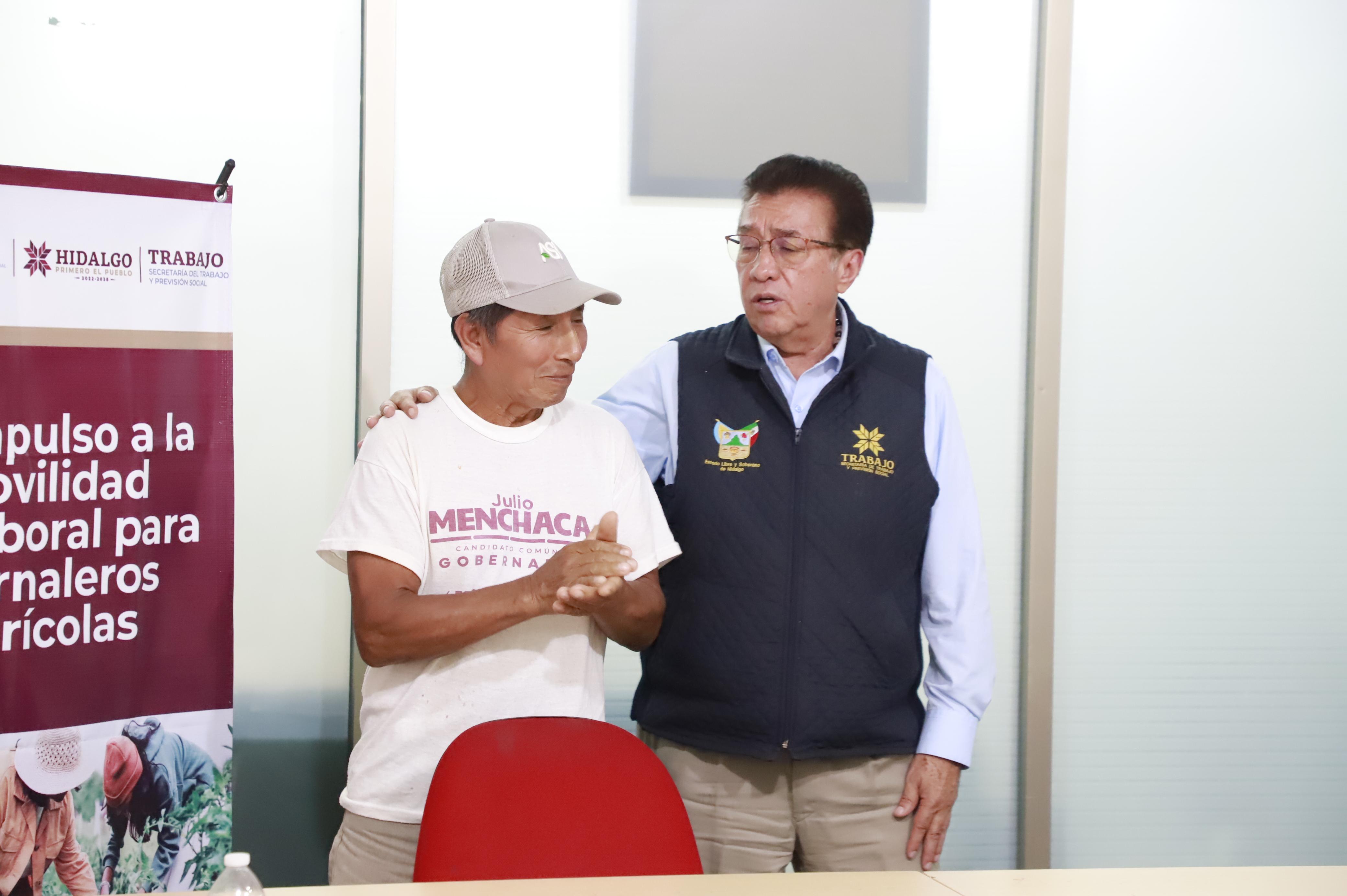 Jornaleros son colocados en empleos con prestaciones de ley Jornaleros son colocados en empleos con prestaciones de ley
