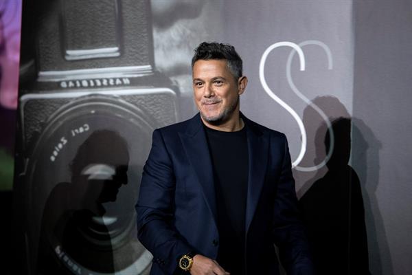 Alejandro Sanz se confiesa “triste y cansado”