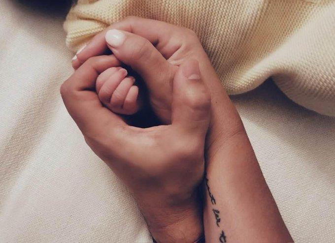 Maite Perroni anuncia el nacimiento de su hija: “Te amamos Lía”