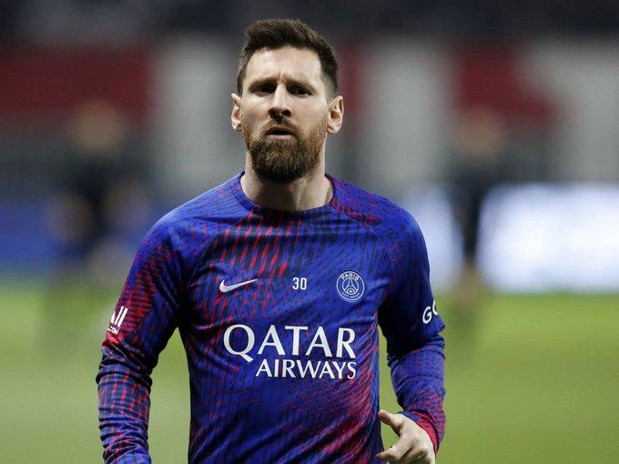 Aficionados del PSG se manifiestan contra Leo Messi