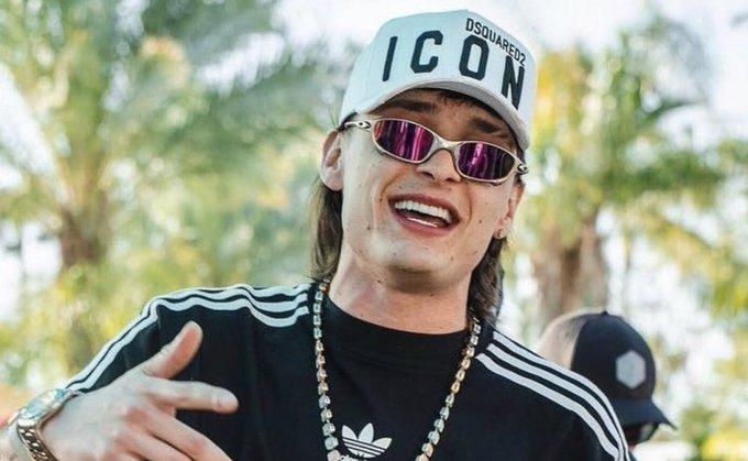 Peso Pluma se corona como el artista más escuchado de YouTube