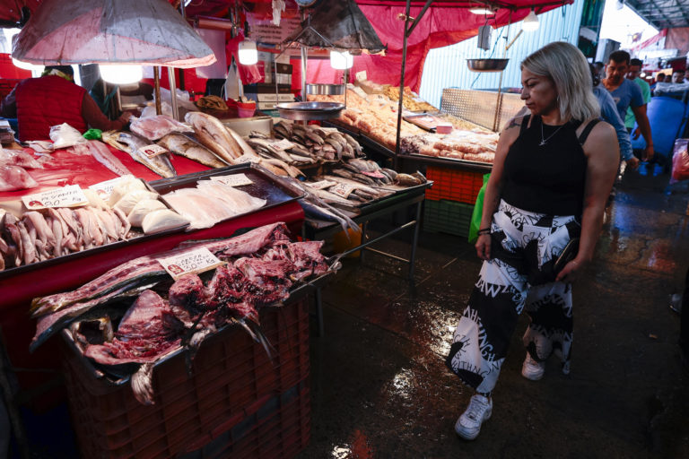 Inflación sorprende al bajar a 5.18%, su menor tasa en más de 2 años Inflación sorprende al bajar a 5.18%, su menor tasa en más de 2 años