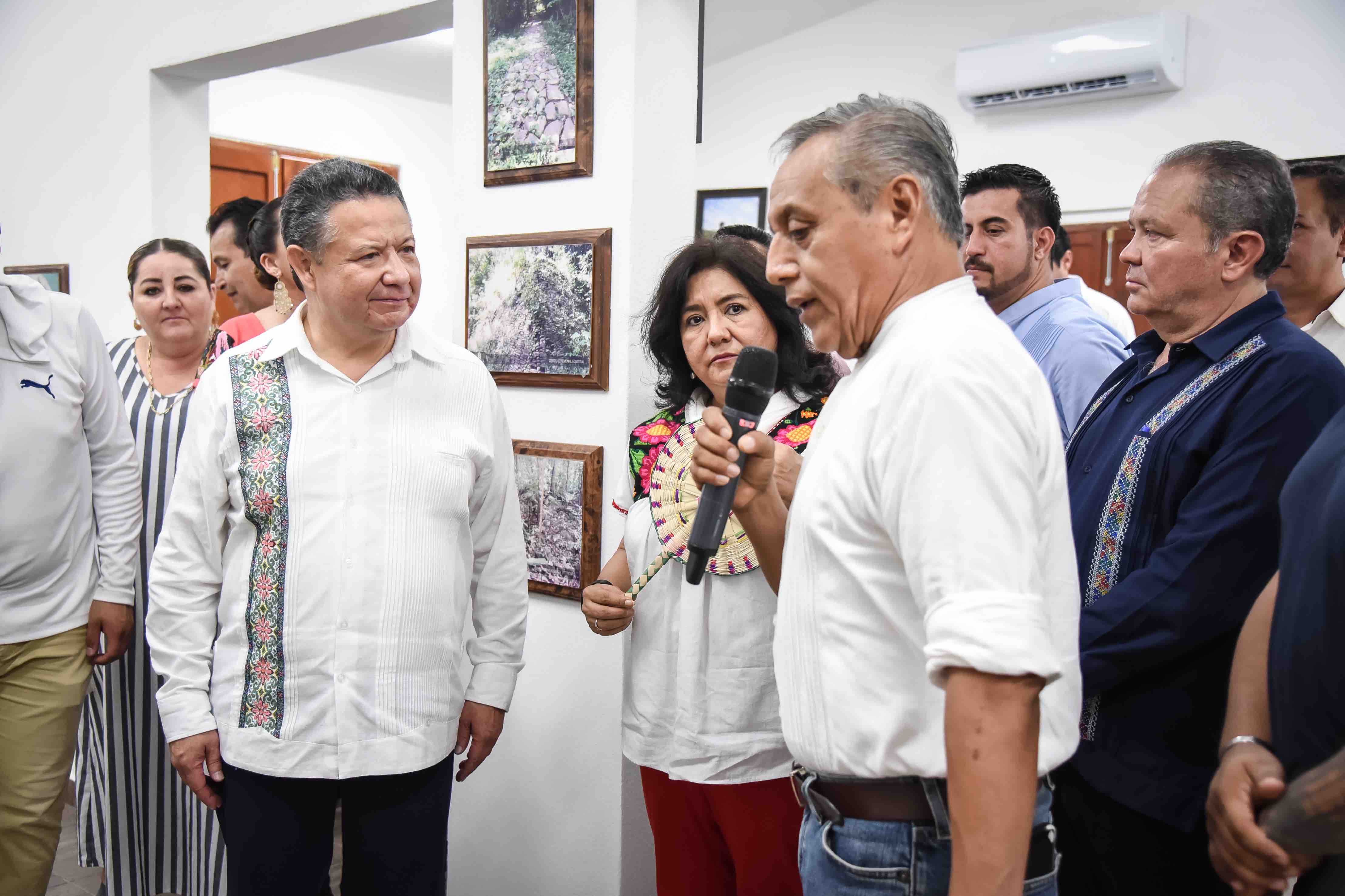 Entregó Julio Menchaca la Casa de la Cultura Huasteca al pueblo de Hidalgo