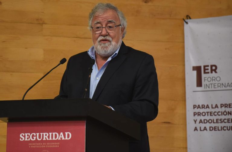 Encinas reclama a FGR por falta de programa para prevenir tortura Encinas reclama a FGR por falta de programa para prevenir tortura