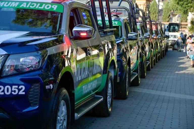 <strong>ALCALDE JORGE MÁRQUEZ PUSO EN OPERACIÓN NUEVA FLOTILLA VEHICULAR Y ENTREGÓ EQUIPAMIENTO</strong> <strong>ALCALDE JORGE MÁRQUEZ PUSO EN OPERACIÓN NUEVA FLOTILLA VEHICULAR Y ENTREGÓ EQUIPAMIENTO</strong>