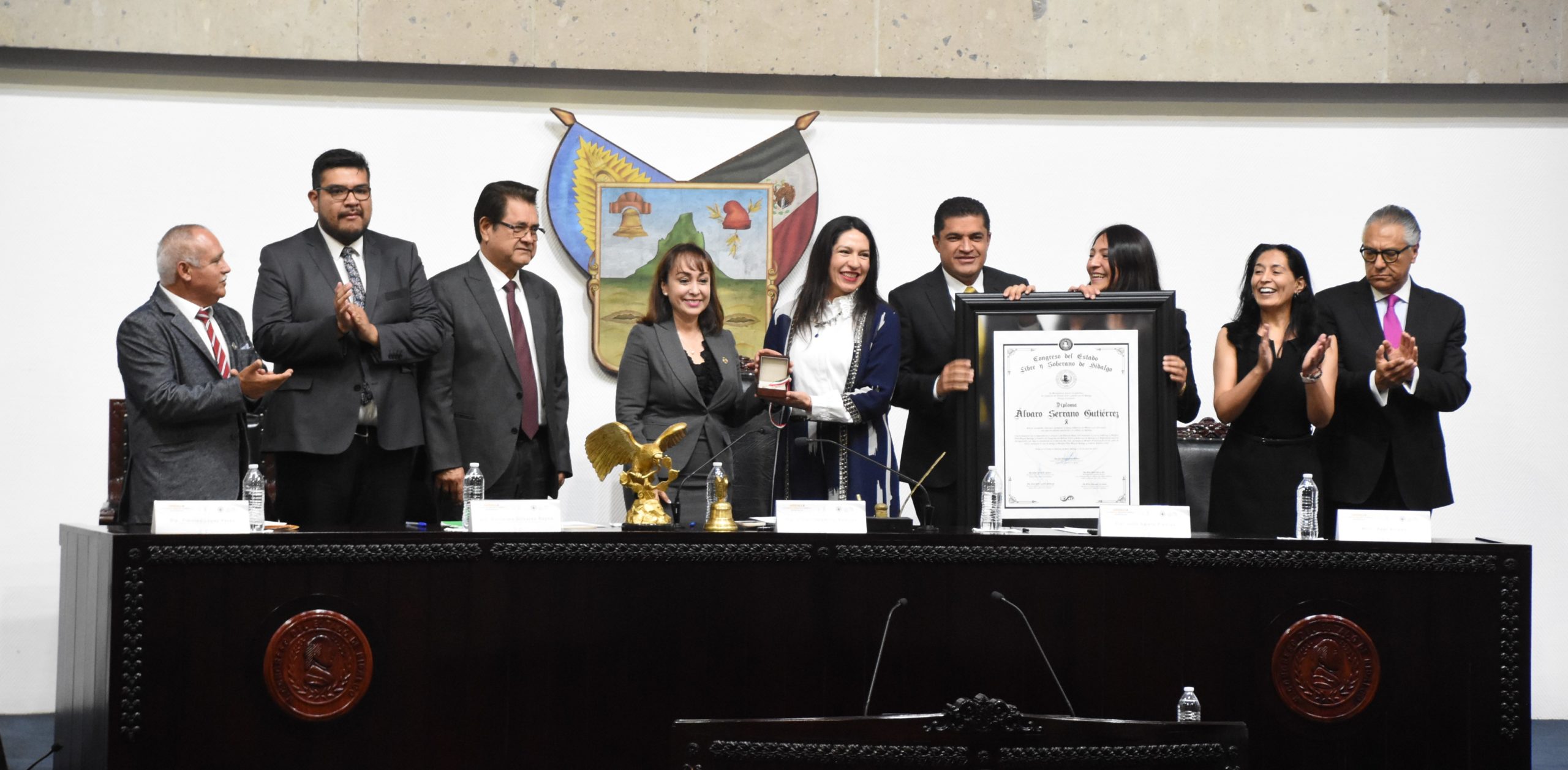 Álvaro Serrano Gutiérrez y Nicolás García de San Vicente fueron galardonados con la medalla Miguel Hidalgo