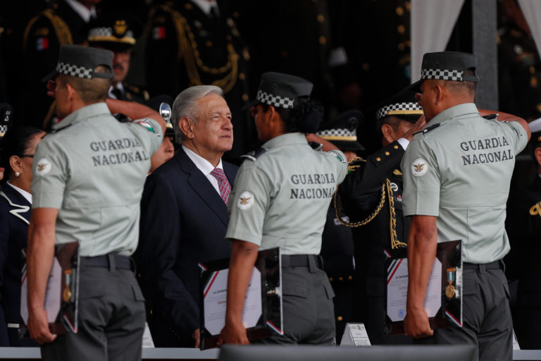 Insiste AMLO en la militarización de la Guardia Nacional en su cuarto aniversario Insiste AMLO en la militarización de la Guardia Nacional en su cuarto aniversario