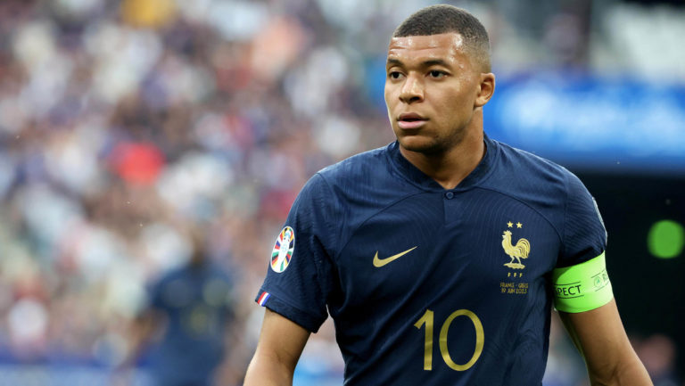 MBAPPÉ MANDA MENSAJE POR EL ASESINATO DE NAEL MBAPPÉ MANDA MENSAJE POR EL ASESINATO DE NAEL