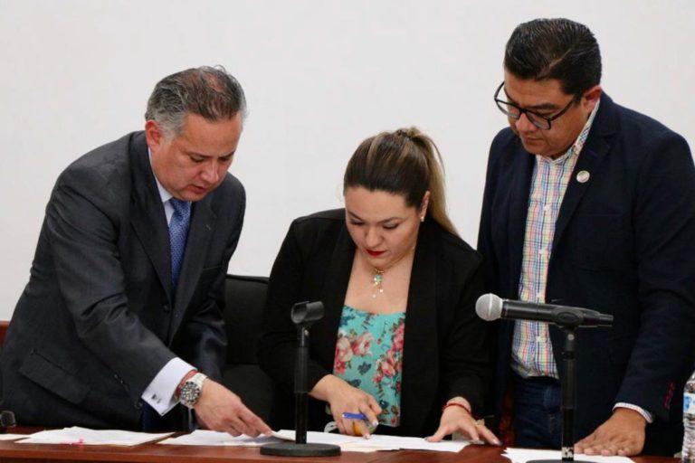 Presentan iniciativa que establece delitos cometidos contra la libertad de expresión Presentan iniciativa que establece delitos cometidos contra la libertad de expresión