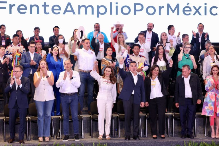 Continúan las etapas para elegir al responsable Nacional para la construcción del Frente Amplio por México Continúan las etapas para elegir al responsable Nacional para la construcción del Frente Amplio por México