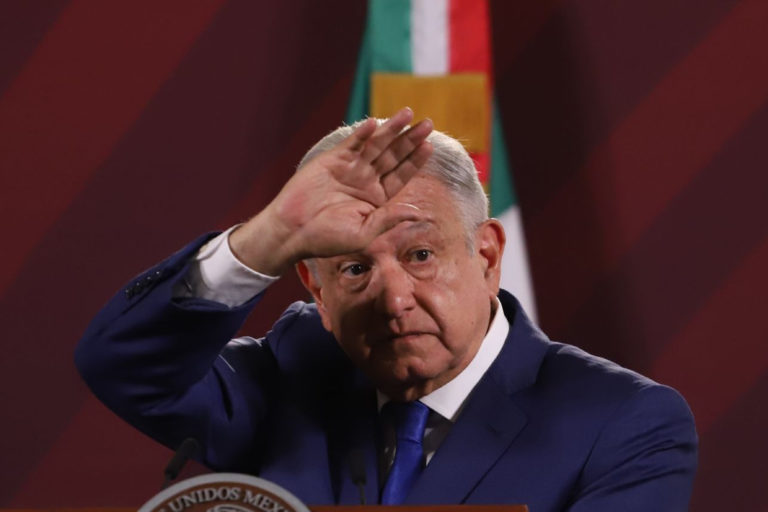 Ya sé quién va a ser el candidato de Va por México: AMLO
