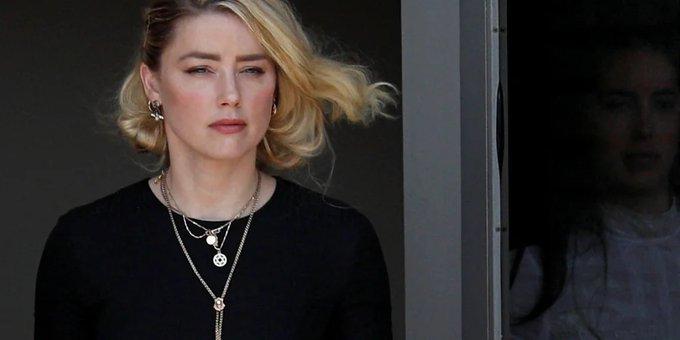 Amber Heard paga el millón que debía a Johnny Depp Amber Heard paga el millón que debía a Johnny Depp