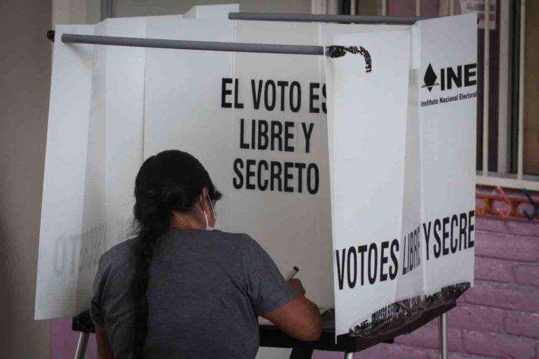 Exhortan a la gente a que salga a votar en Estado de México y Coahuila Exhortan a la gente a que salga a votar en Estado de México y Coahuila