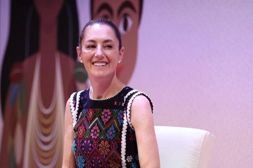 Sheinbaum: “No sólo es por ser mujer, es el proyecto de nación que representas” Sheinbaum: “No sólo es por ser mujer, es el proyecto de nación que representas”