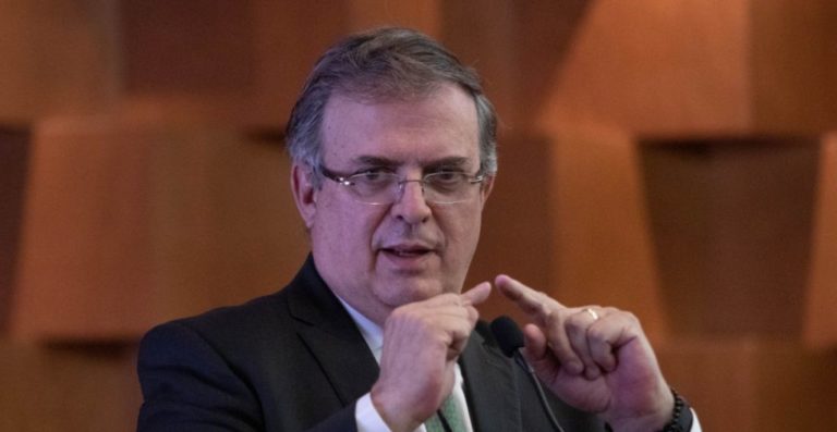 Ebrard ve “desproporción” de recursos entre “corcholatas” Ebrard ve “desproporción” de recursos entre “corcholatas”