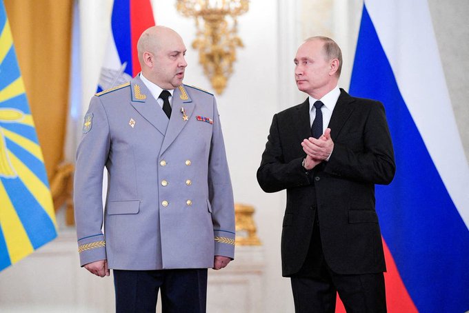 Detienen al general ruso Sergei Surovikin por la rebelión de Wagner Detienen al general ruso Sergei Surovikin por la rebelión de Wagner
