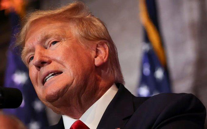 Trump, acusado de 37 cargos federales por documentos clasificados Trump, acusado de 37 cargos federales por documentos clasificados