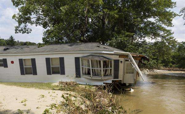 Persiste la amenaza de calor extremo en EE.UU., mientras las inundaciones dejan cinco muertos Persiste la amenaza de calor extremo en EE.UU., mientras las inundaciones dejan cinco muertos