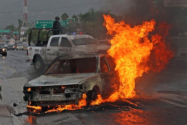 Asesinan a 5 conductores de transporte público en una jornada violenta en el sur de México