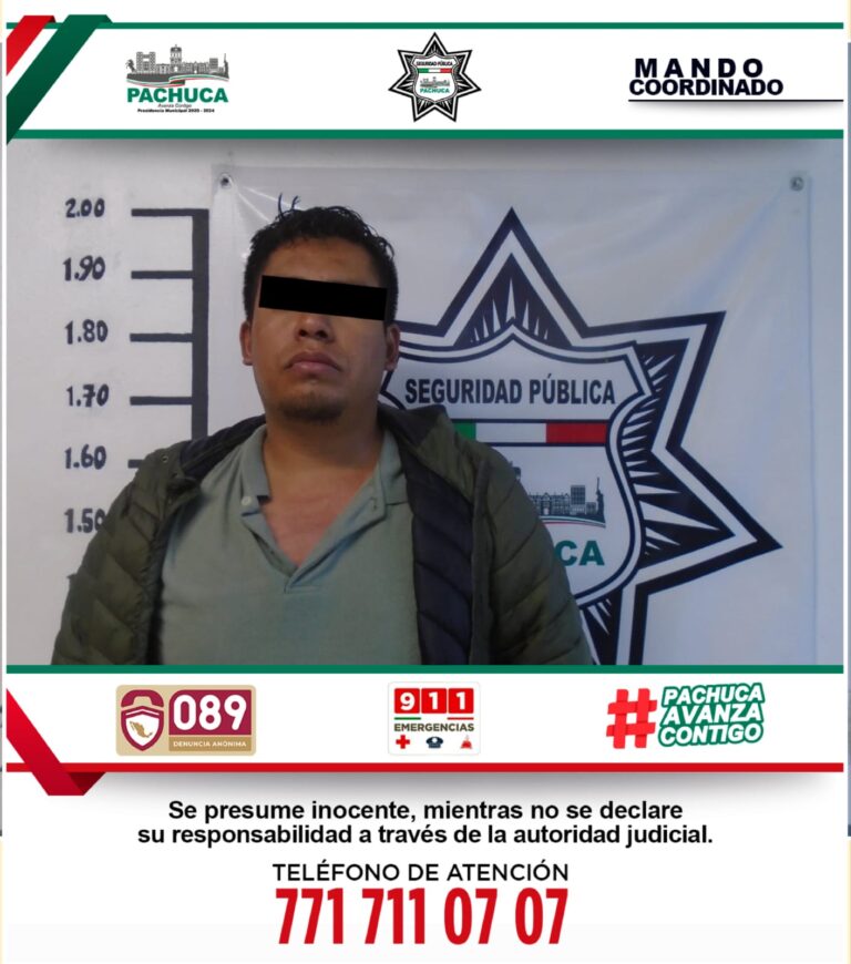 Policía de Pachuca recupera camión robado cargado de autopartes; llevaba inhibidores de señal activados Policía de Pachuca recupera camión robado cargado de autopartes; llevaba inhibidores de señal activados