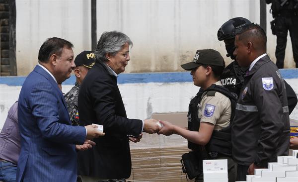 La Policía de Ecuador se reabastece con 14 millones de balas en medio de una crisis de seguridad La Policía de Ecuador se reabastece con 14 millones de balas en medio de una crisis de seguridad
