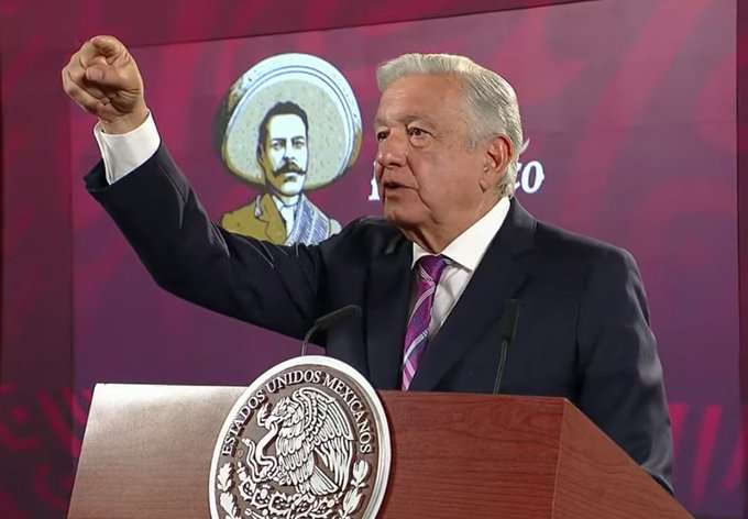 AMLO felicita a estudiantes ganadores en competencias de matemáticas