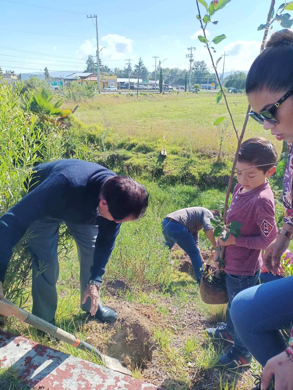 Arrancan campaña de reforestación en sendero intermunicipal