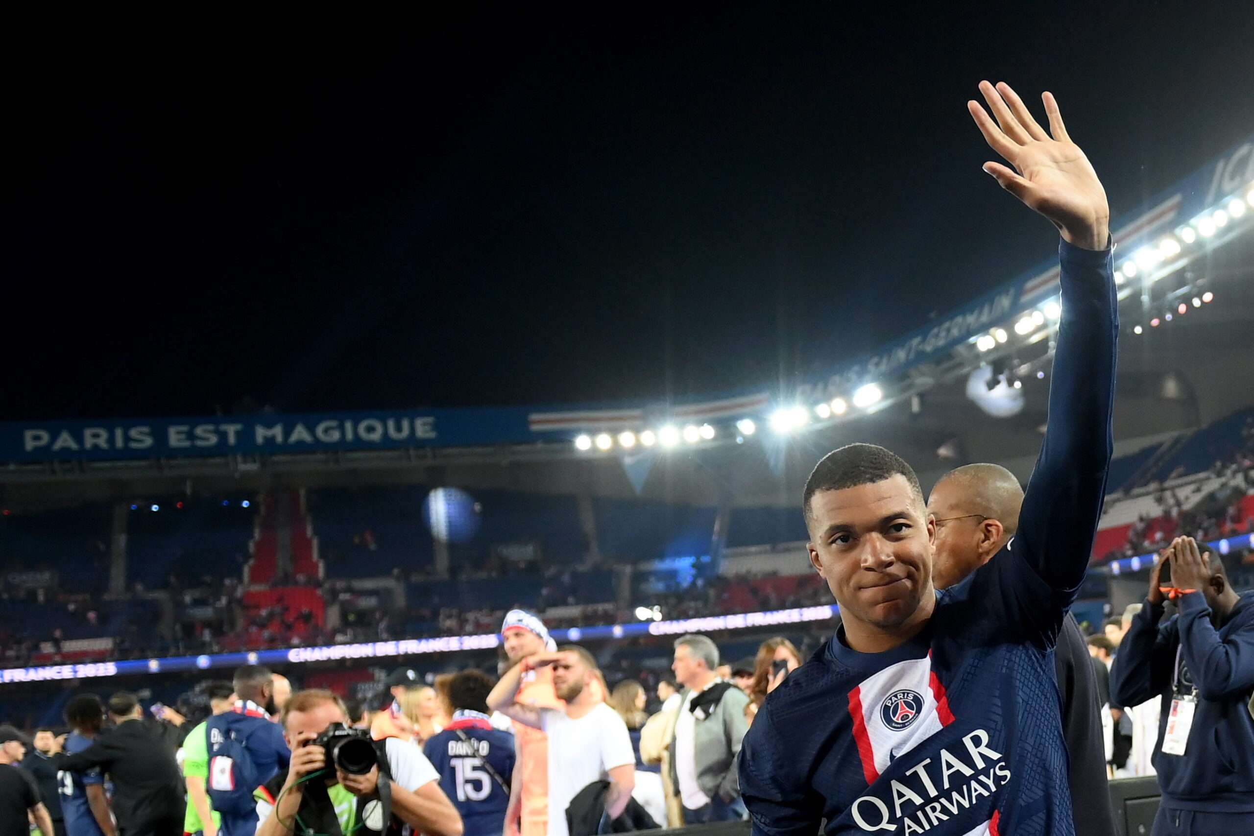 El Barcelona niega cualquier contacto con el PSG para fichar a Mbappé 