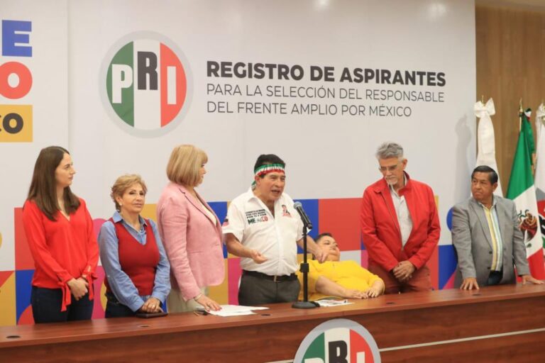 “Juanito” se registra para contienda de Frente Amplio por México “Juanito” se registra para contienda de Frente Amplio por México