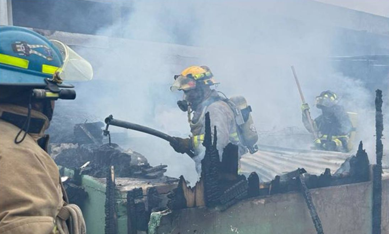 58 locales incendiados en mercado de Chiapas 58 locales incendiados en mercado de Chiapas