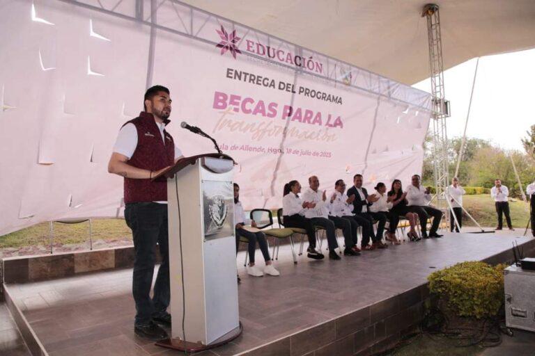 Aprueban criterios para el otorgamiento de becas