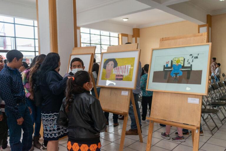 Más de 300 niños y adolescentes reciben talleres artísticos