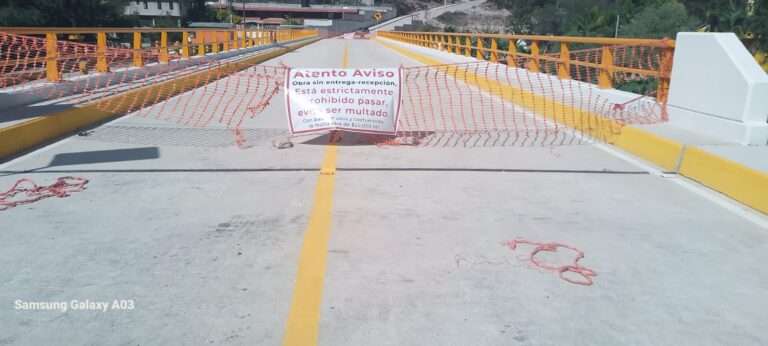 20 mil pesos a quien pase por el puente, primero quieren inaugurarlo