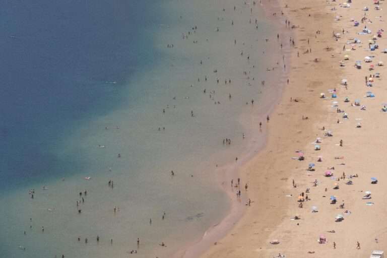 Temperatura del agua del mar en España registra valores máximos sin precedentes en 83 años