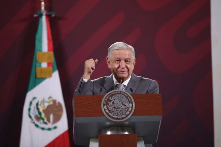 Soy el Presidente más atacado e insultado en más de un siglo: AMLO