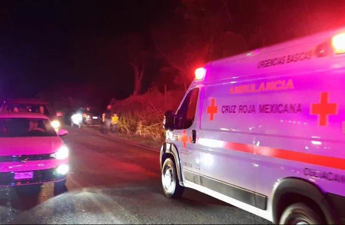 Policías resultan heridos durante persecución Policías resultan heridos durante persecución