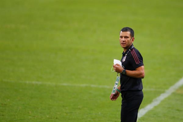 Jaime Lozano afirma que la forma de mantener competitivo a México es con rotaciones Jaime Lozano afirma que la forma de mantener competitivo a México es con rotaciones