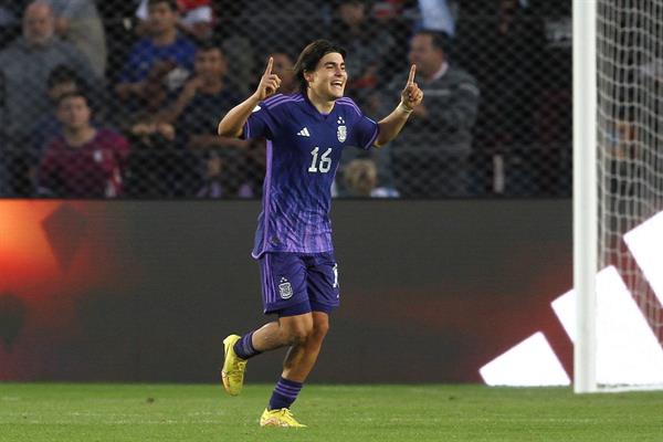 El Milan ficha a Luka Romero hasta 2027 El Milan ficha a Luka Romero hasta 2027